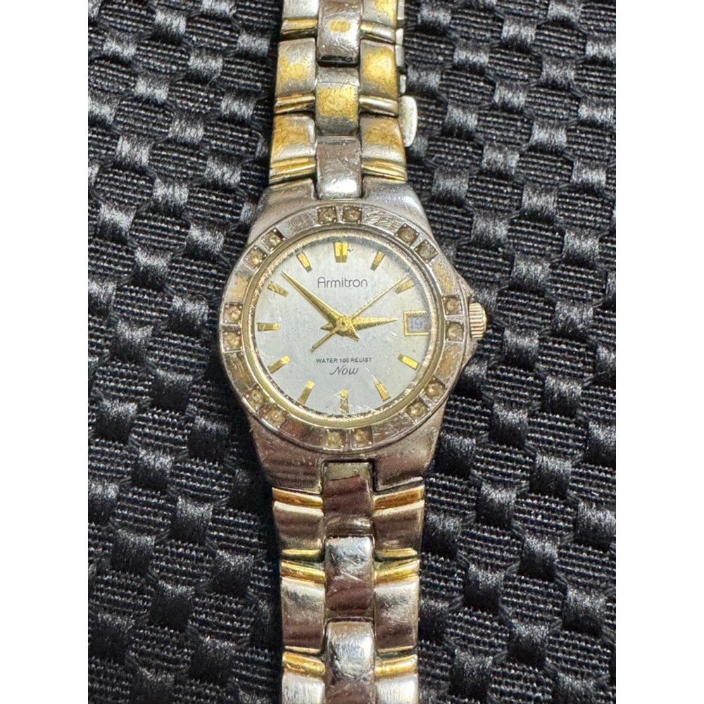Women's Armitron Now 75/3427S Two Tone Quartz Analog Watch - WORKING